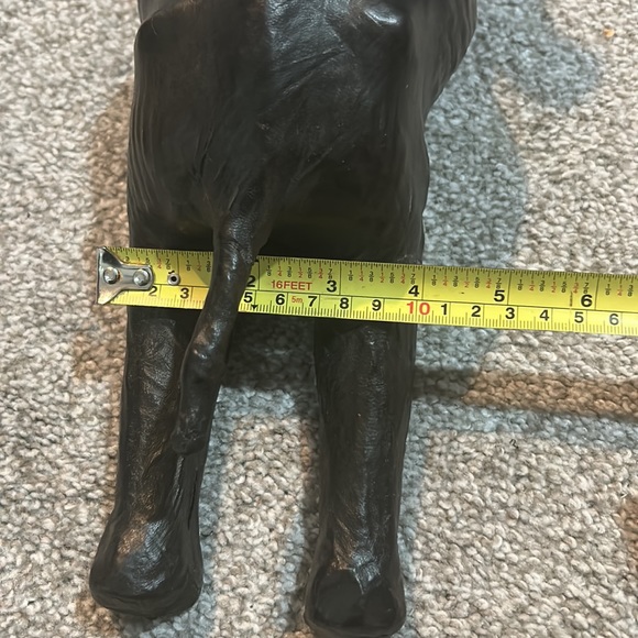 Vintage Leather Wrapped Elephant Laying Down Statue - Picture 8 of 9